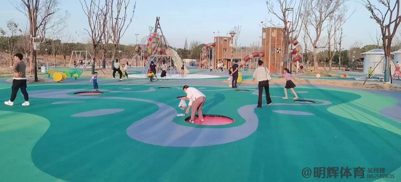昌吉公园跑道是用什么材料做成的